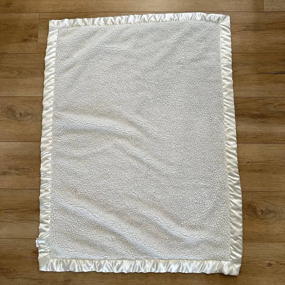 Baby‎ Essentials Plush Blanket White Satin Edge Hard To Find Lovey Fleece Sherpa